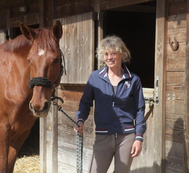 Serenite A La Ferme Equestre Lempzours Exteriér fotografie